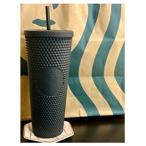 NEW 🖤 MATTE BLACK Starbucks studded tumblers 24oz